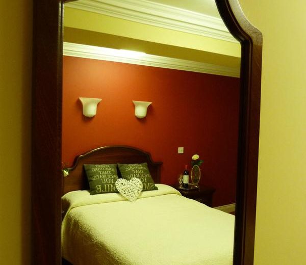 Nesbitt Arms Boutique Hotel