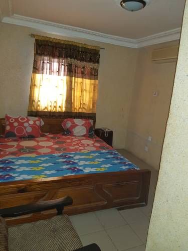 D'lor Suites Hotel