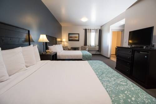 Roadhouse 52 Inn & Suites