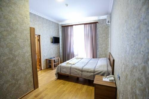 Canyon Hotel