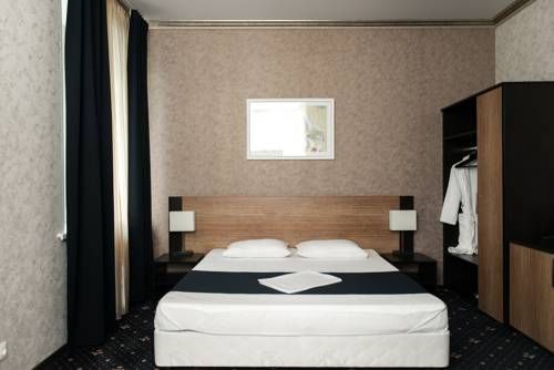 Deluxe 2 Hotel