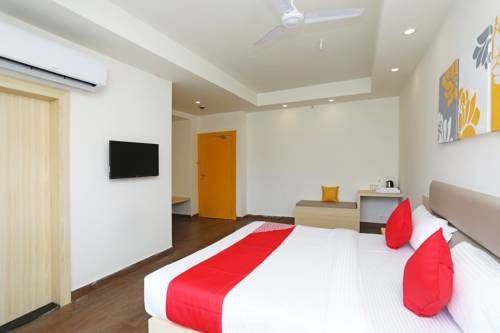 OYO 16340 Yellow Hotels