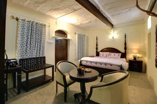 Jawai Castle Resort - A Heritage Hotel in Jawai Leopard Reserve