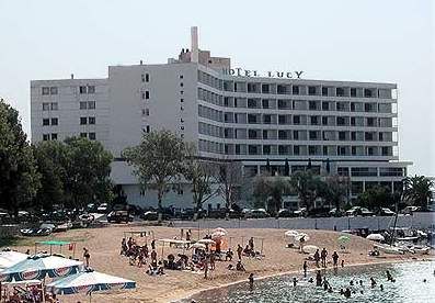 Lucy Hotel