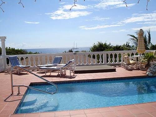 Villa Francesca by RedAwning