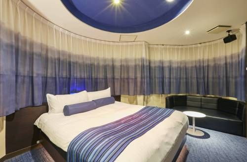 HOTEL LOVE
