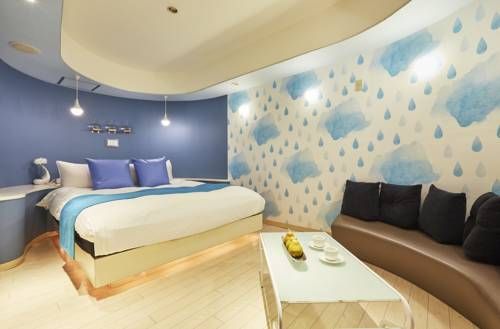 HOTEL LOVE