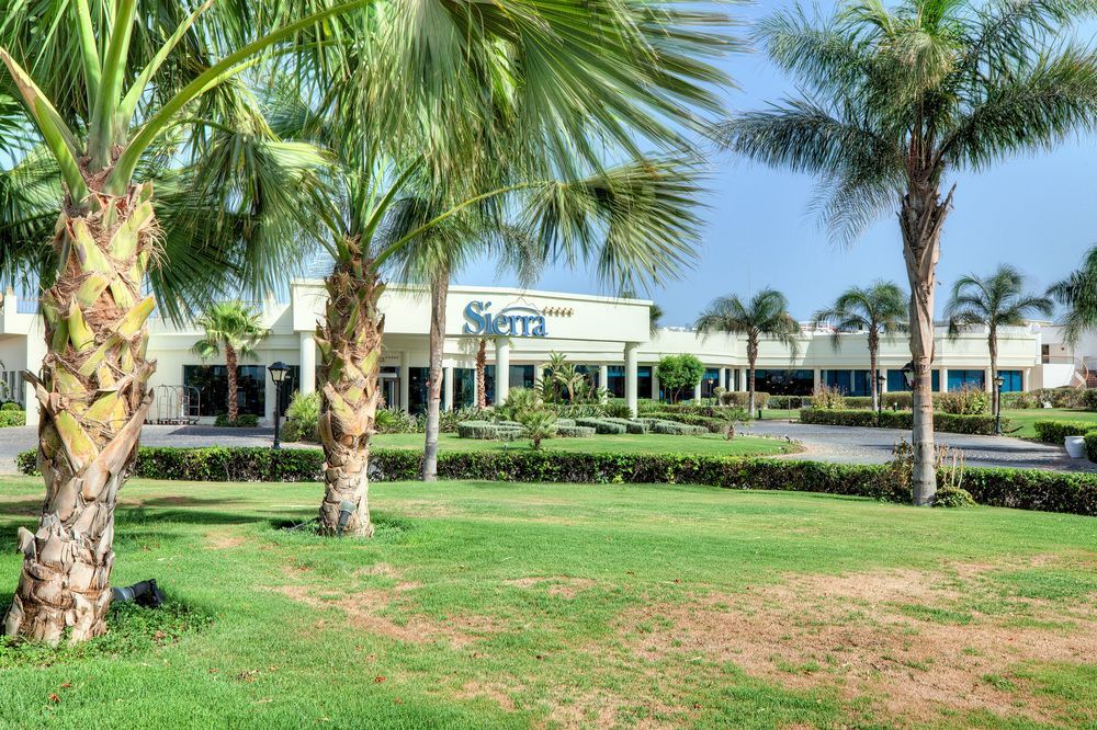 Outdoor Pictures 24