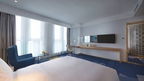 Holiday Inn Express - Qingdao West Coast, an IHG Hotel