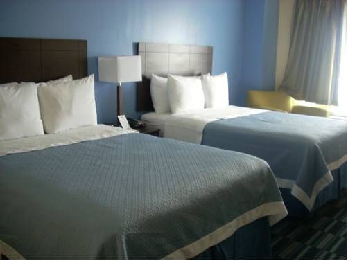 Days Inn & Suites by Wyndham Ozone Park/JFK Airport