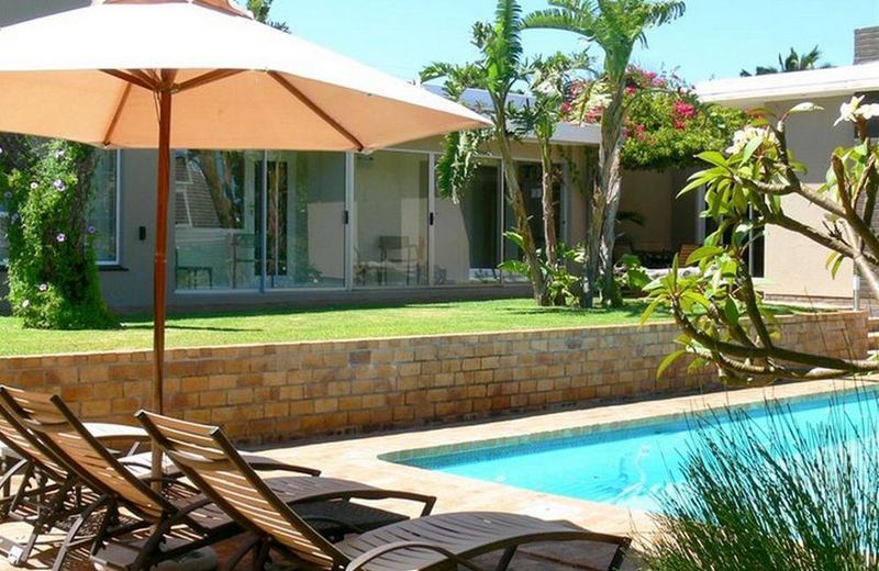 Hajos Lodge
