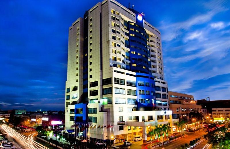 Mega Hotel