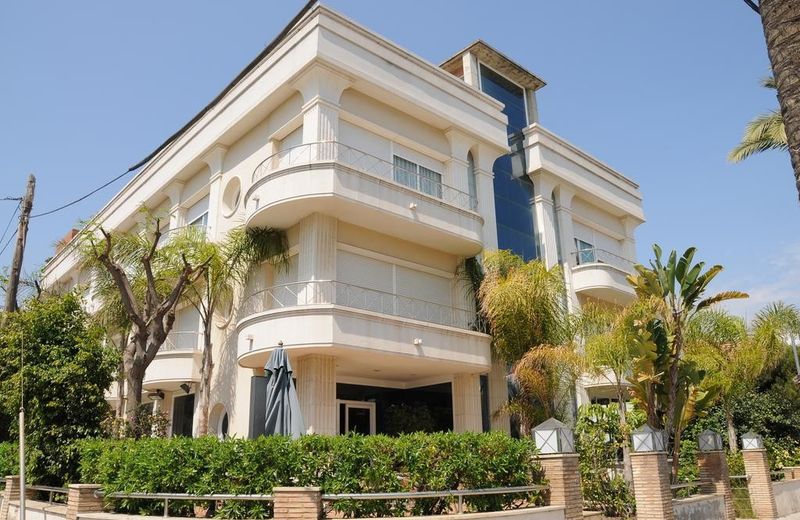 MAREA ApartHotel