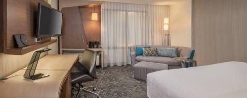 Courtyard by Marriott Dallas Downtown/Reunion District