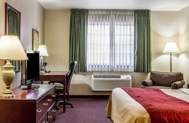 Quality Inn & Suites Fort Madison near Hwy 61