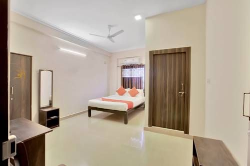 OYO 10523 Spandana Residency