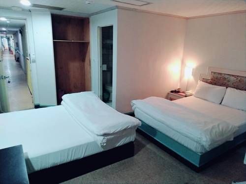 CHEN-FEI Business Hotel