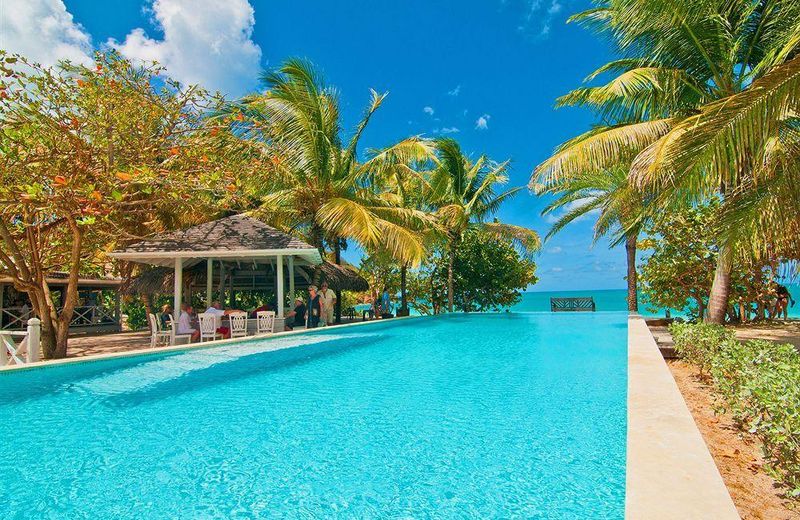 COCONUT BEACH CLUB