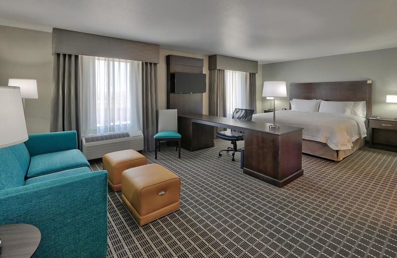 Hampton Inn & Suites Albuquerque Airport