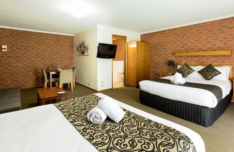 Advance Motel