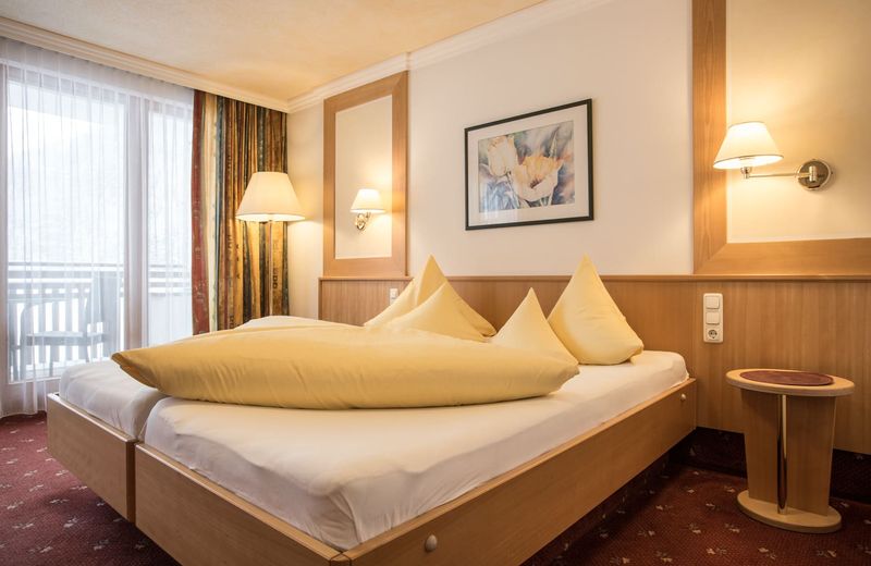 Hotel Weisseespitze