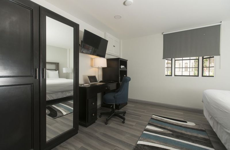 Cara Suites