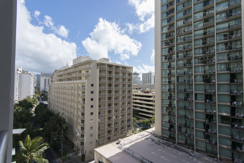 Embassy Suites by Hilton Waikiki Beach Walk