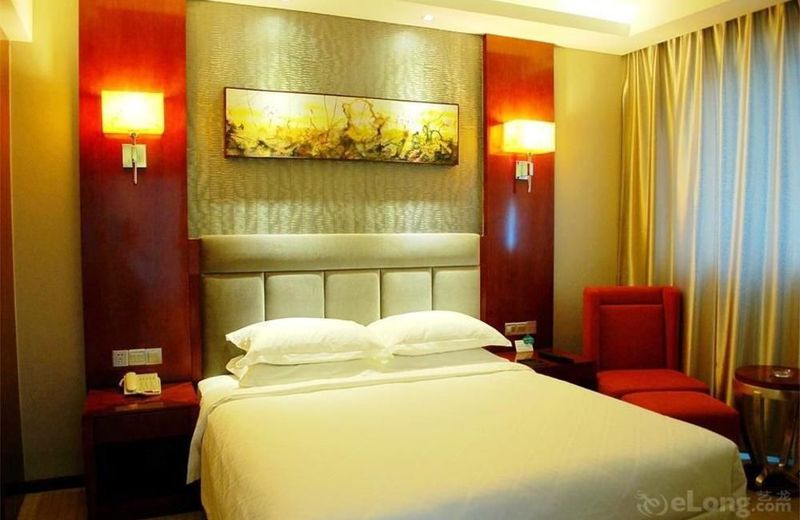 Yichang Guobin Bandao Hotel
