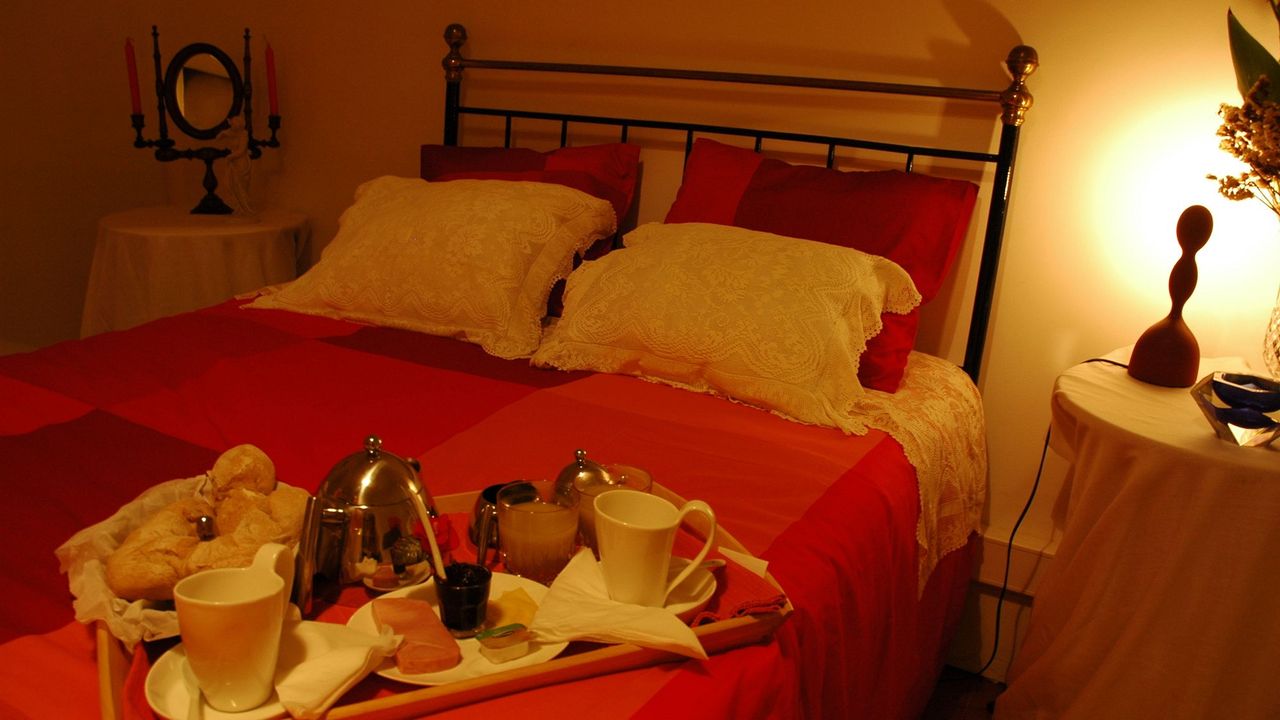 Roses Village Bed And Breakfast