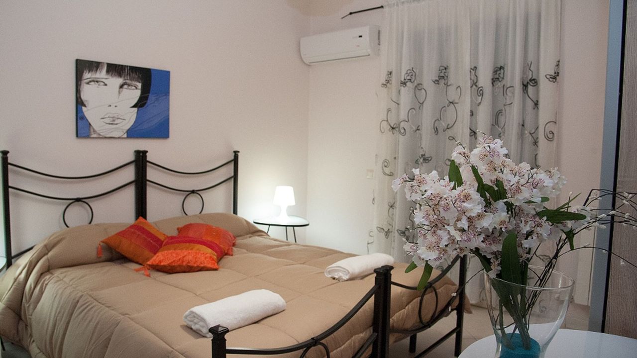 B&B New Naxos Village