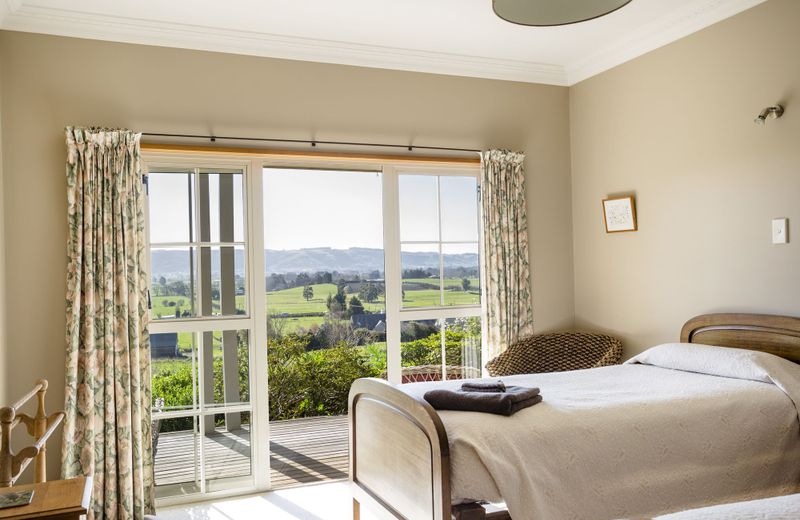 Silver Peaks Lodge Bed & Breakfast