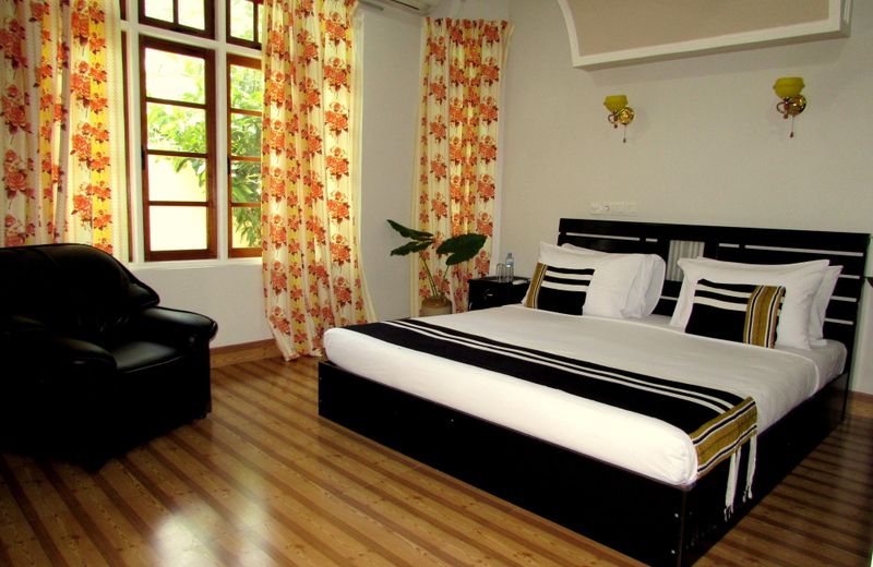 Dhon Fulhafi Inn