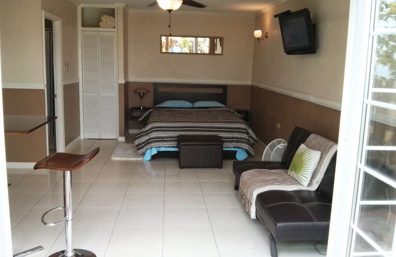 Signature's 21 Guest Apartments