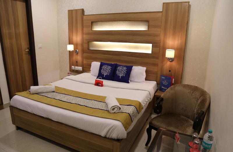 OYO 1344 Hotel Waves