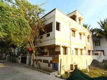 OYO 8508 Heritage Residency