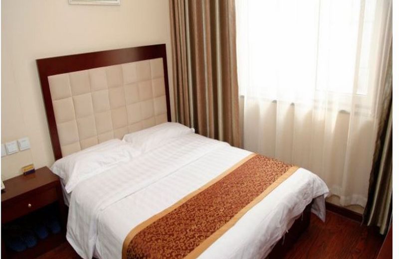 Beijing Gongmei Blue Peacock Business Hotel