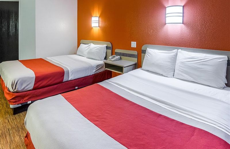 Motel 6-Benbrook, TX - Fort Worth