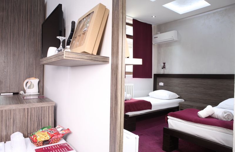 Side One Design Hotel Garni