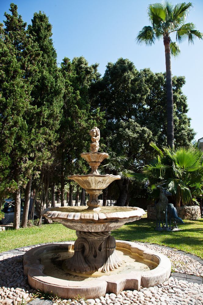 Outdoor Pictures 18
