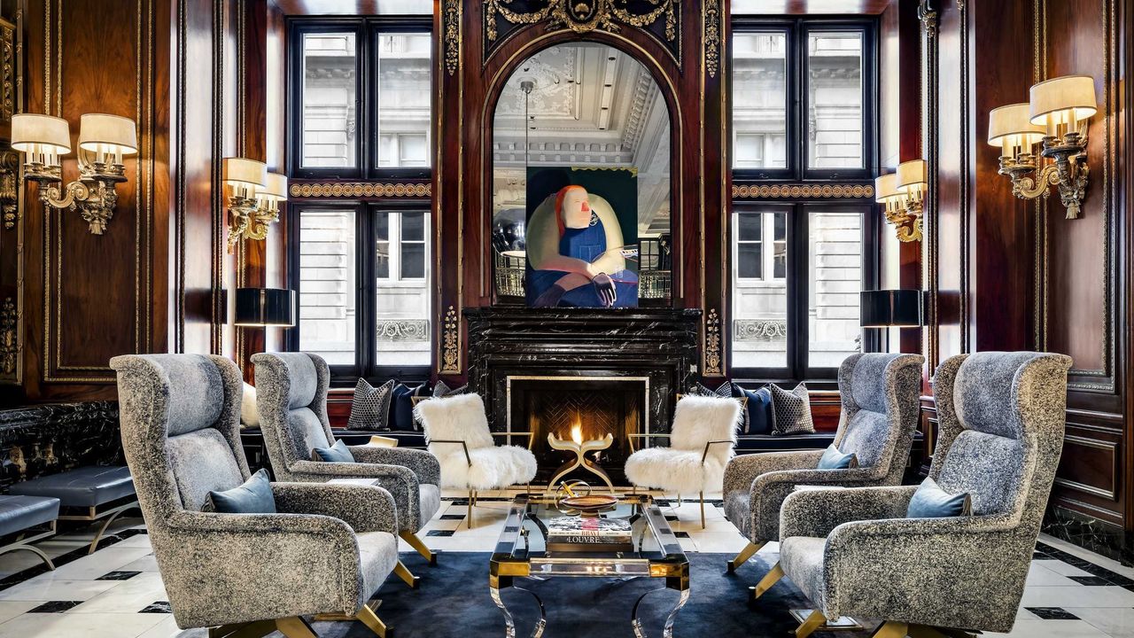 The Blackstone, Autograph Collection