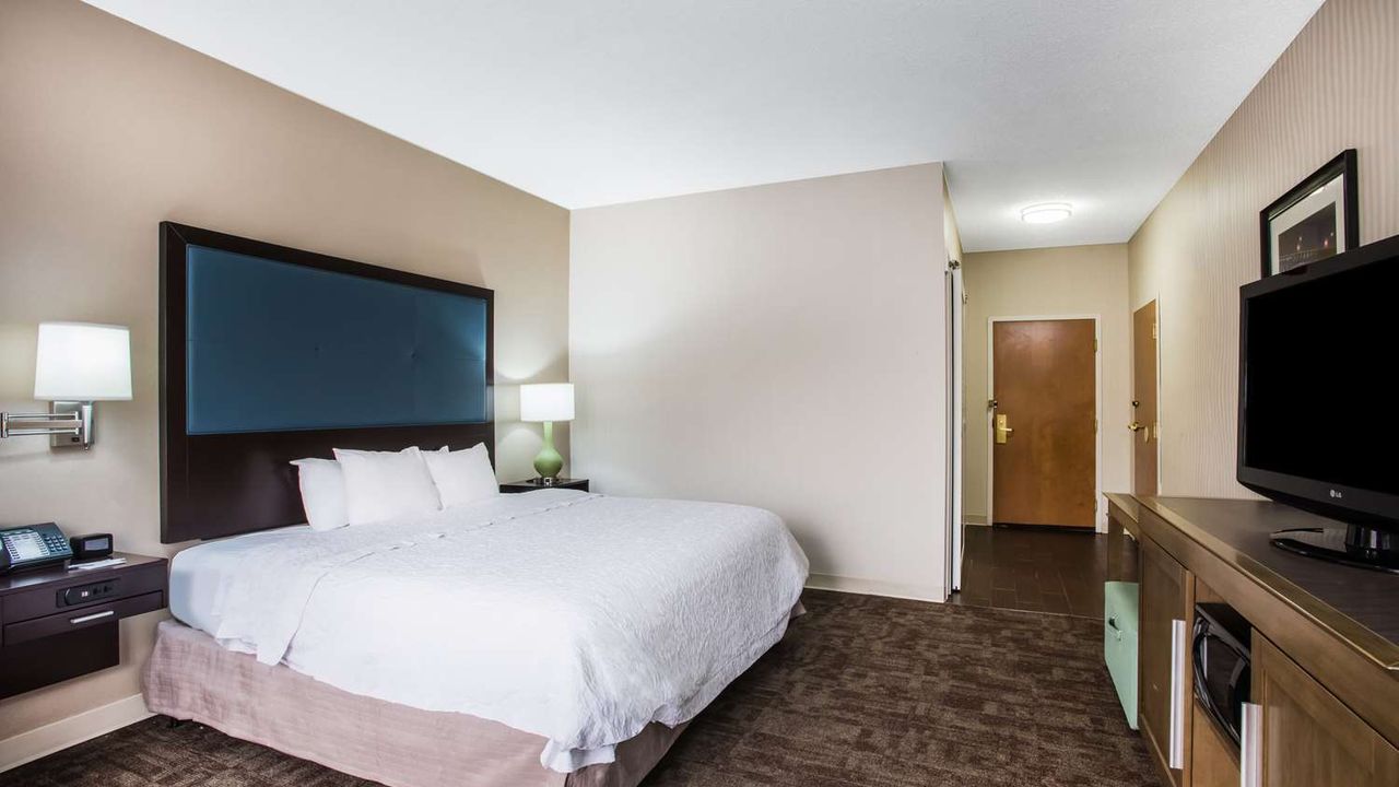 Hampton Inn Cleveland-Airport/Tiedeman Road
