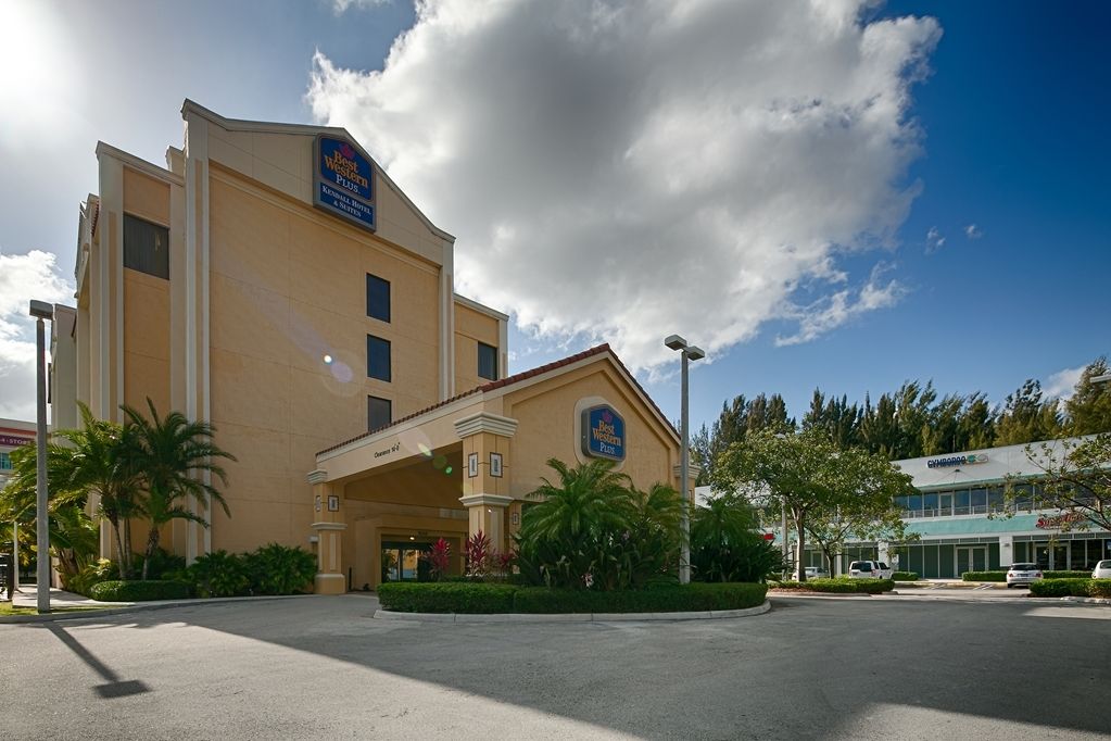 Best Western Plus Kendall Hotel & Suites