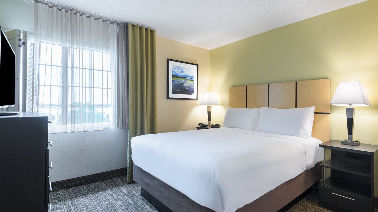 Candlewood Suites Lake Mary, an IHG Hotel