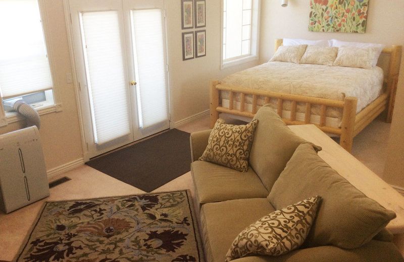 Hotel and Resort Rooms by Midway Lodging