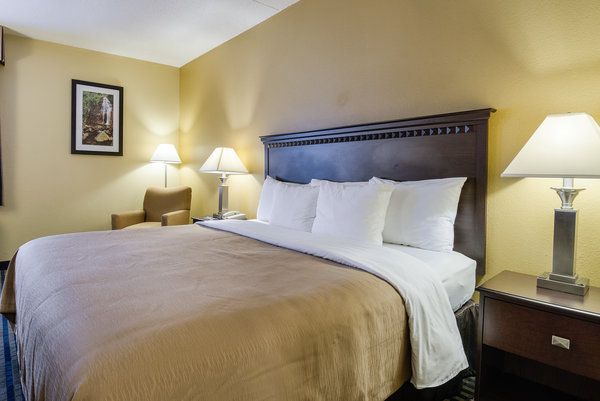 Quality Inn Merriam Kansas City