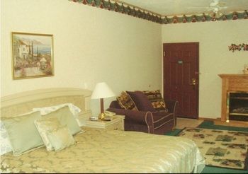 Townhouse Inn & Suites Omaha