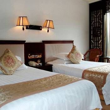 Qiandao Lakeview Houseboat Hotel & Resort