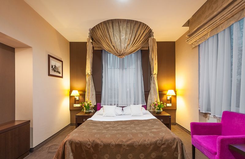 HOTEL AVIATOR