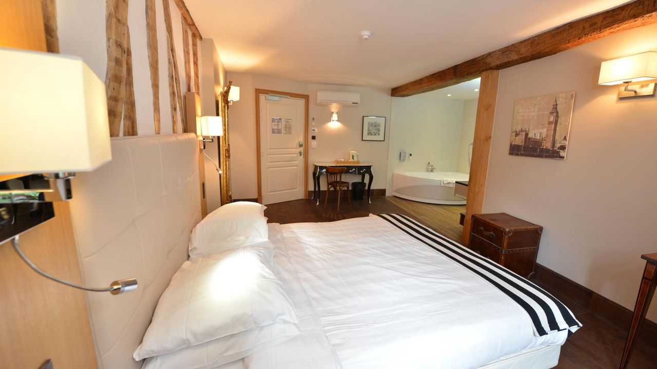 Logis Hotel De La Cote D'or