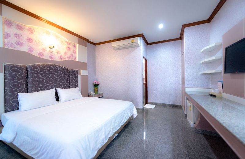 Martina Hotel (SHA Extra Plus)
